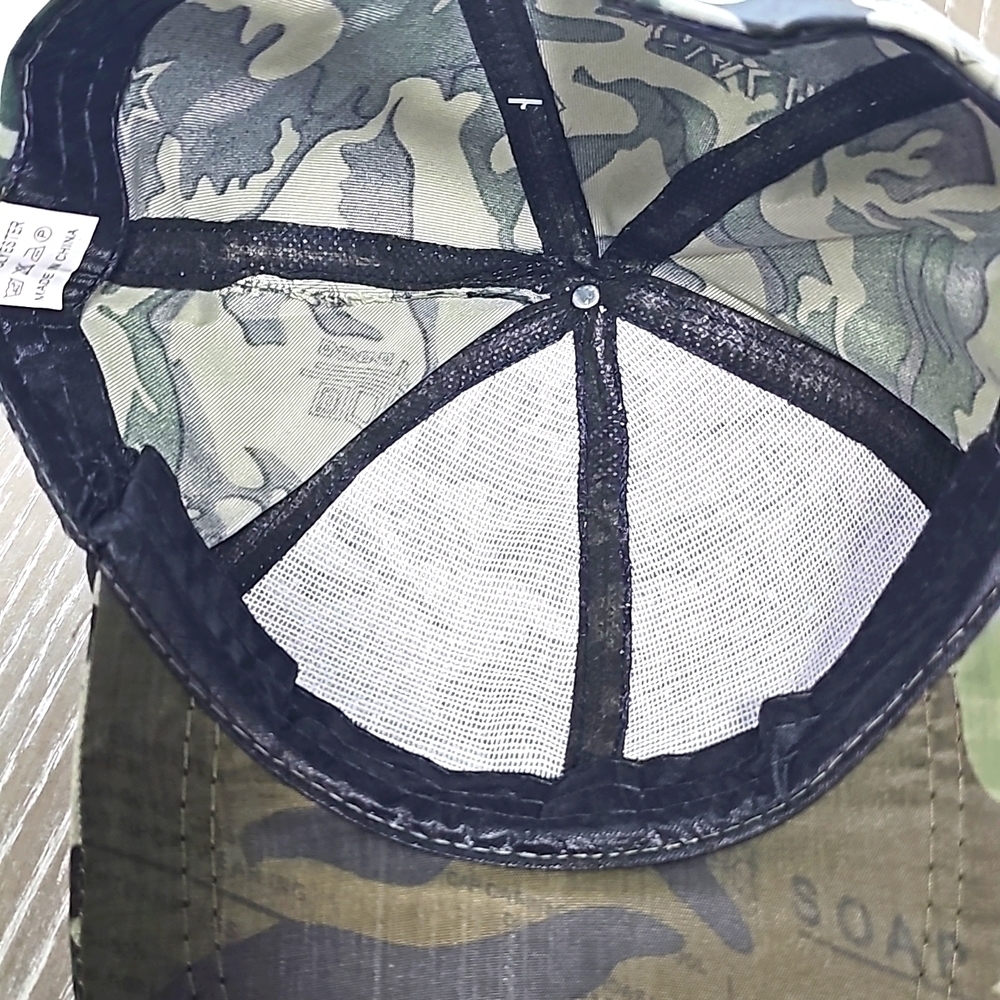 CAMO Hat. - Picture 6 of 7